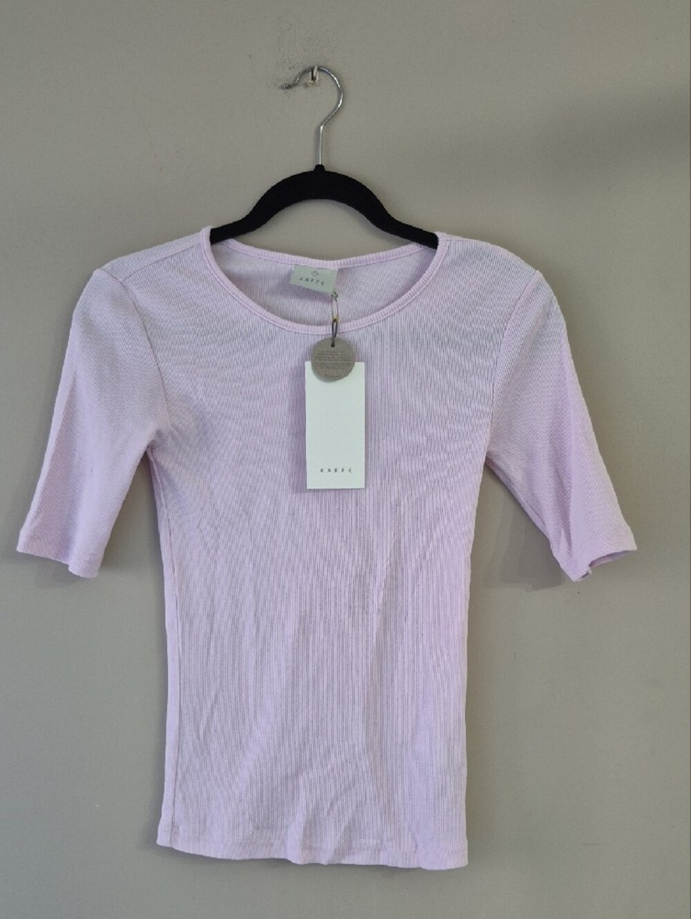 🍁 3/$25 Pink  Ribbed Short Sleeve Tee - Picture 2 of 6